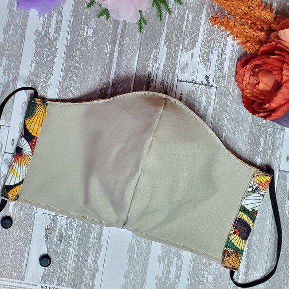 Mask - Picture 2 of 7